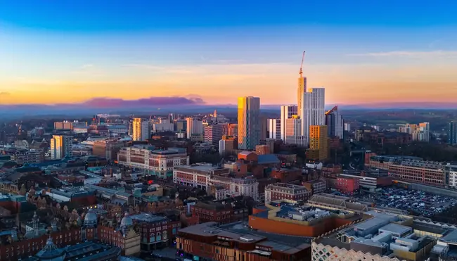 Leeds city skyline at sunset – IPTV Leeds with British IPTV Smarters Pro